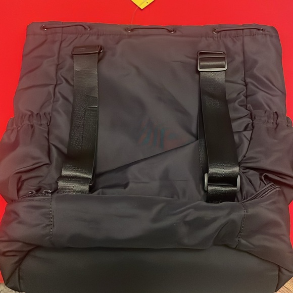 NWT Beyond Yoga convertible gym - Picture 4 of 10